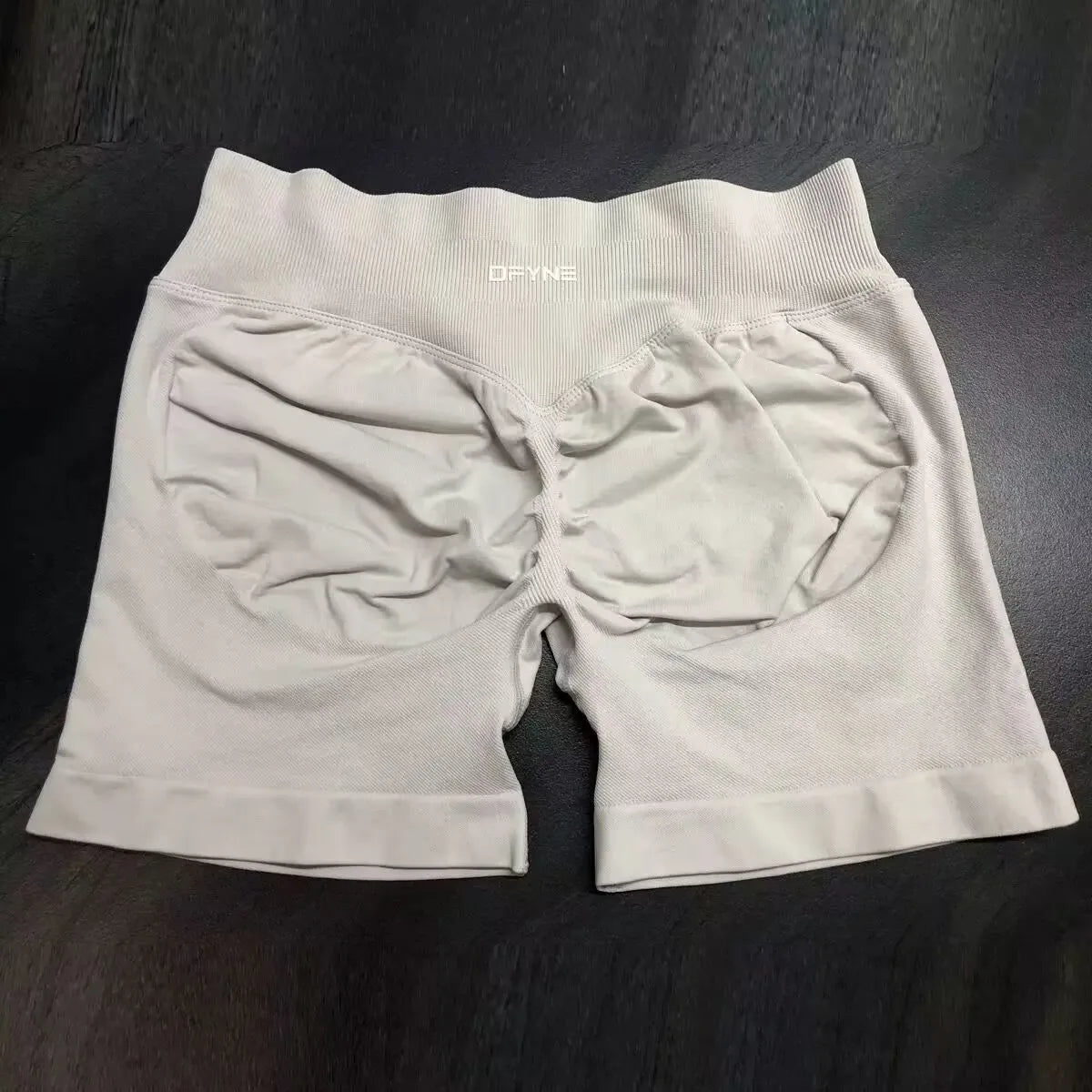 "Shorts de Yoga et Fitness Hautes Performances pour Femmes, Design Scrunch Bum"