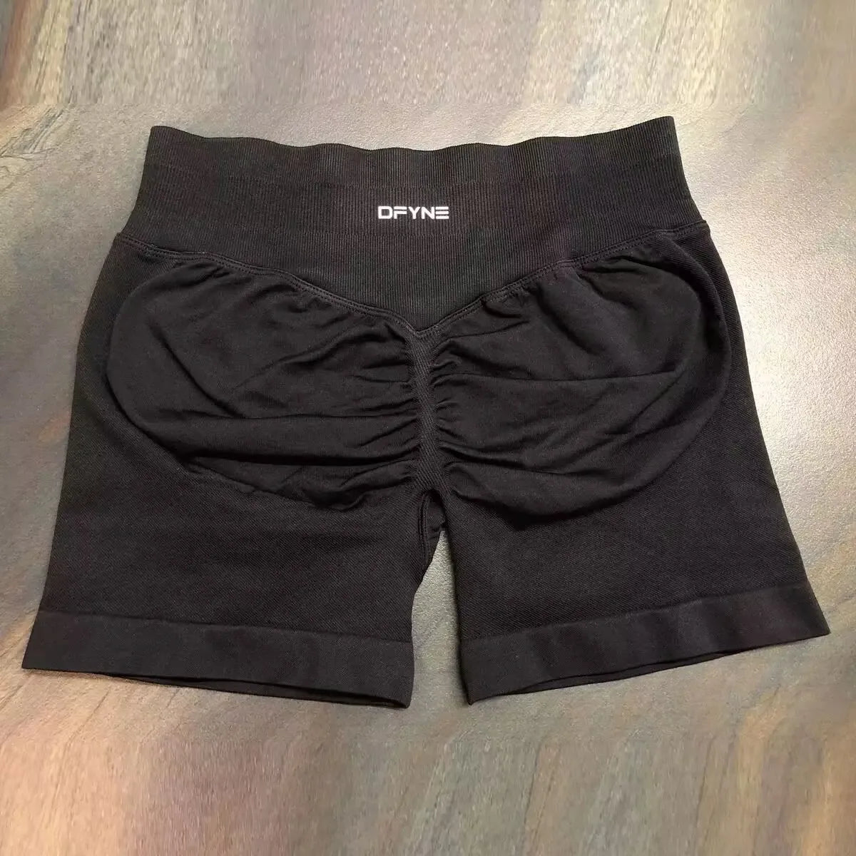 "Short de sport sculptant pour femme – Yoga & Workout – Taille basse côtelée"