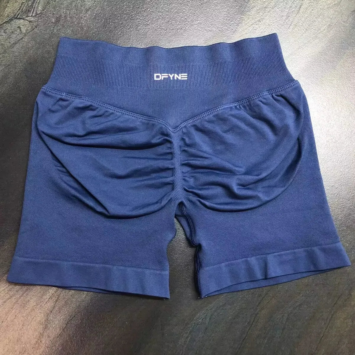 "Shorts de Yoga et Fitness Hautes Performances pour Femmes, Design Scrunch Bum"